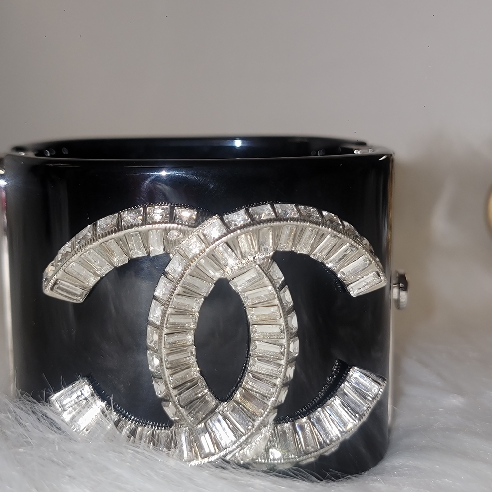 Chanel Black and Silver Cuff Bracelet - Picture 3 of 5